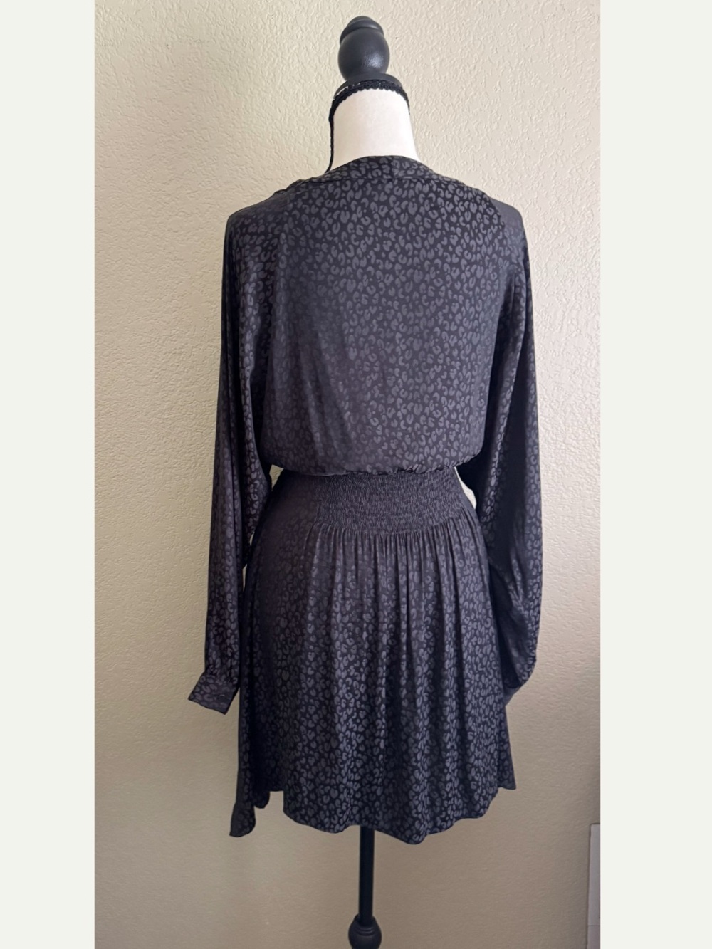 AllSaints Nichola Leopard Textured V‑Neck High-Low Mini Dress Small - Picture 9 of 14